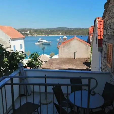 In - Sibenik Riviera 35574 * Primošten