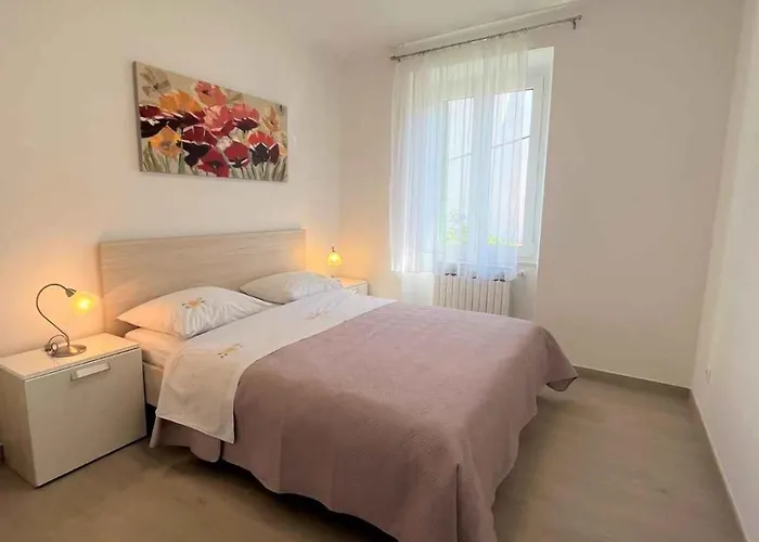 In - Sibenik Riviera 35574 * פרימוסטן